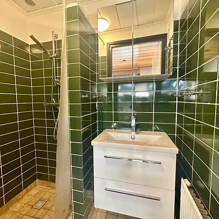 Holiday home De Schelp 6 *