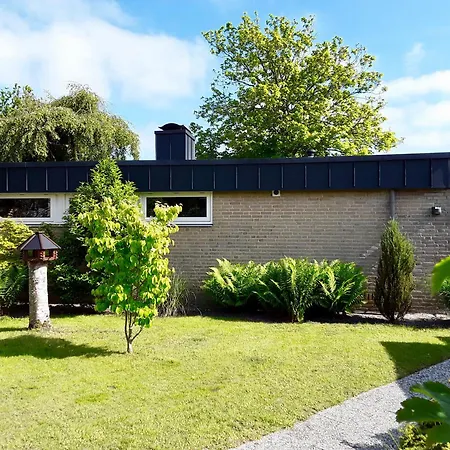 De Schelp 6 Holiday home Sint Maartensvlotbrug